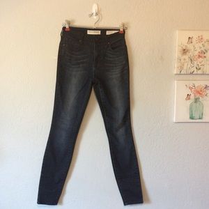 Bullhead Jean Front Blue Denim/Back Black Denim, 1